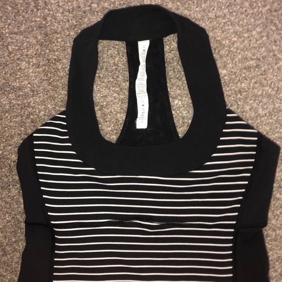 Lululemon tank top. 6 - Picture 2 of 5